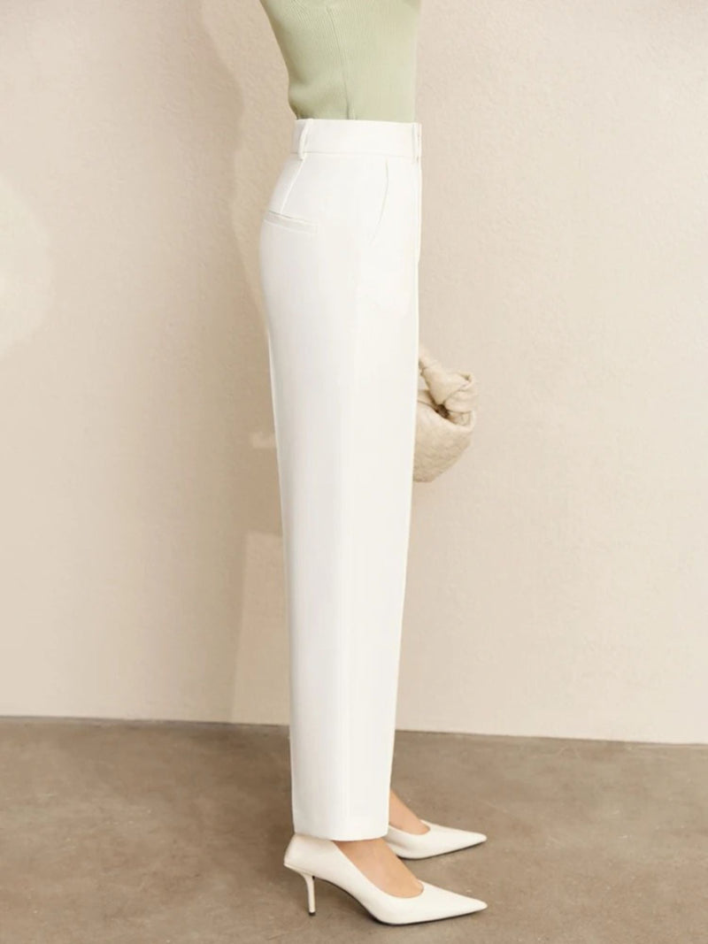 Allure | Minimalistischer Blazer und Hochgeschnittene Tapered - Hose im Set - Livezo