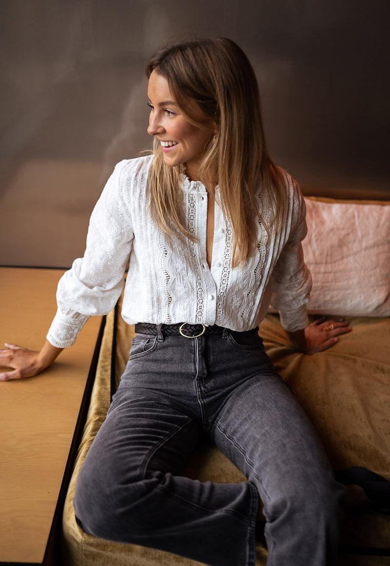 Besticktes Hemd mit Knopfleiste im lässig - schicken Stil - Livezo