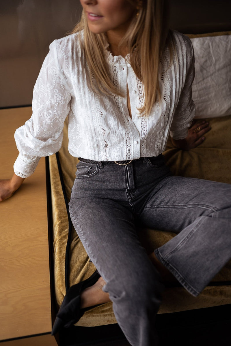 Besticktes Hemd mit Knopfleiste im lässig - schicken Stil - Livezo