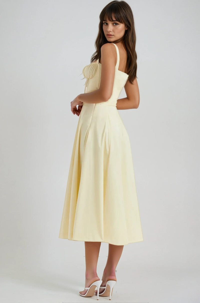 Catherine Corset Dress - Anmutige Eleganz mit einem schicken Schlitz - Livezo