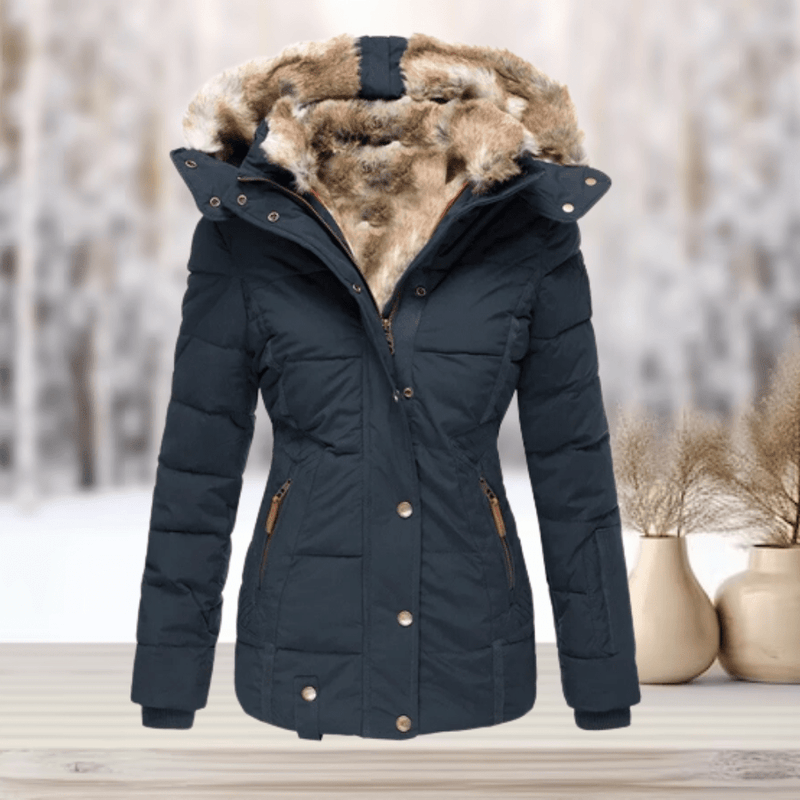 Edda - Elegante Winter - Pelzjacke mit Kapuze 2024 - Livezo
