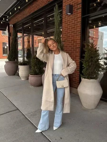 Erika - Ultra High Rise Stretch Flare - Jeans - Livezo