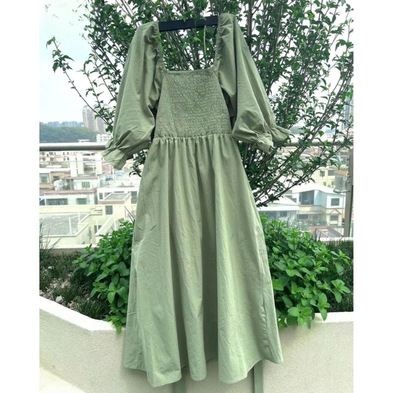 Französisches Kleid mit Rüschärmeln - Livezo