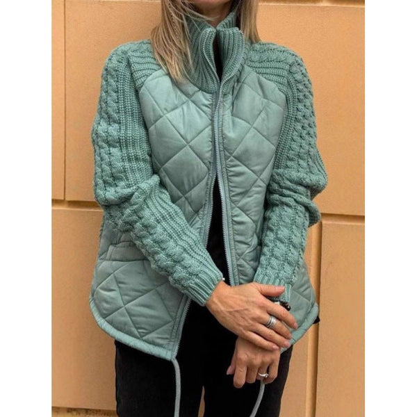 Gemütliche Steppjacke mit Strickärmeln für Damen - Livezo