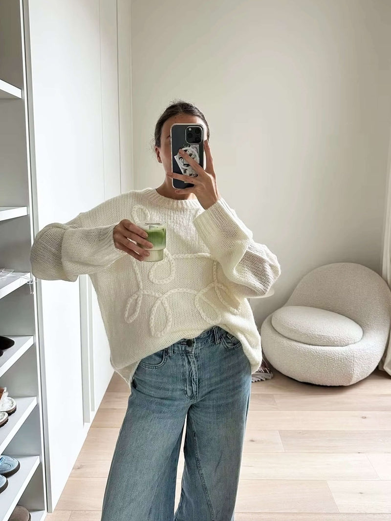 Gemütlicher übergroßer Pullover mit eleganten Stickereidetails - Livezo