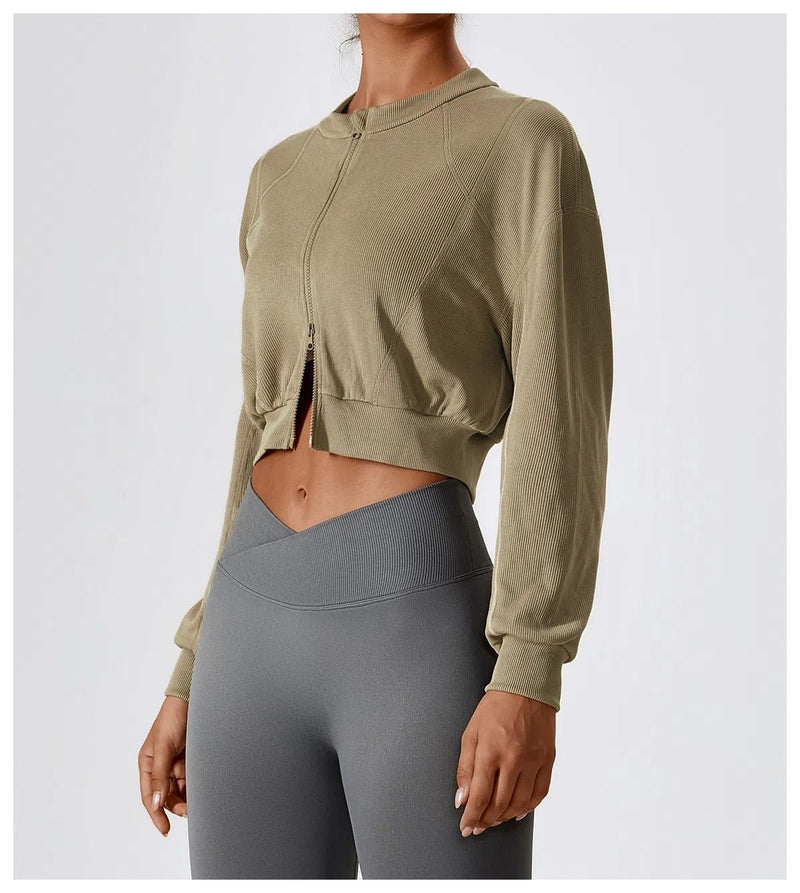 Gemütliches geripptes Crop - Sweatshirt mit Reißverschluss - Livezo