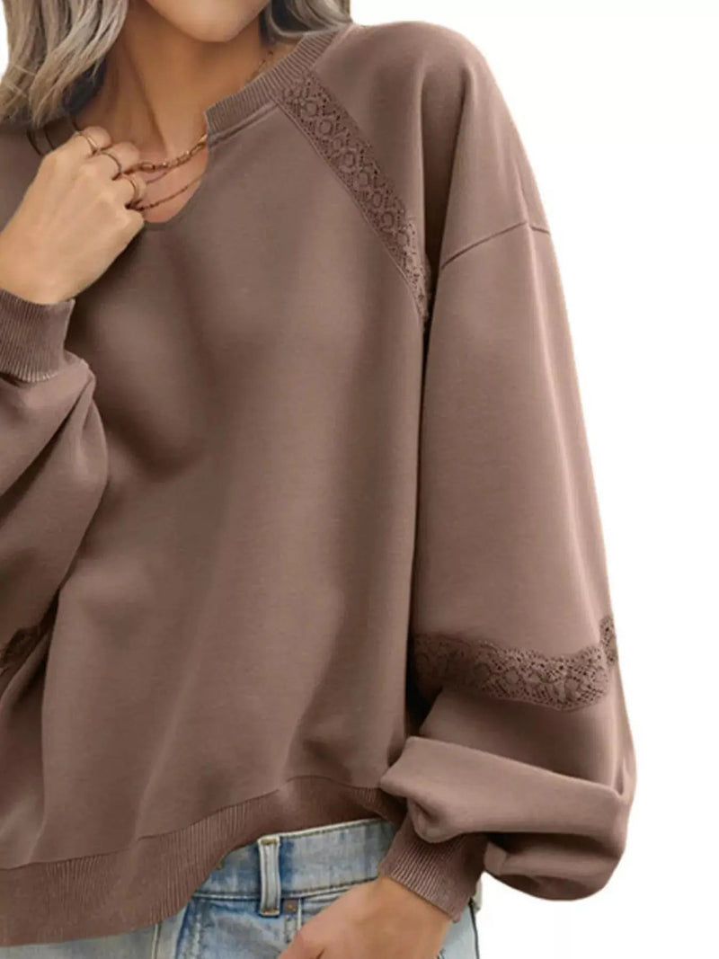 Gemütliches Sweatshirt mit Spitzenbesatz für lässig - schicke Looks - Livezo