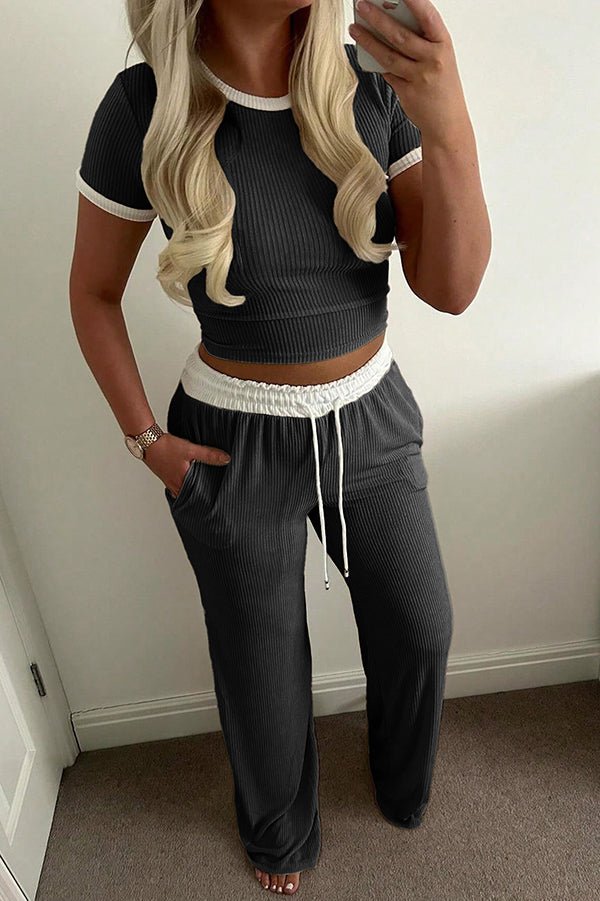 Legeres zweiteiliges Set mit Rundhalsausschnitt und Hose mit elastischem Bund - Livezo