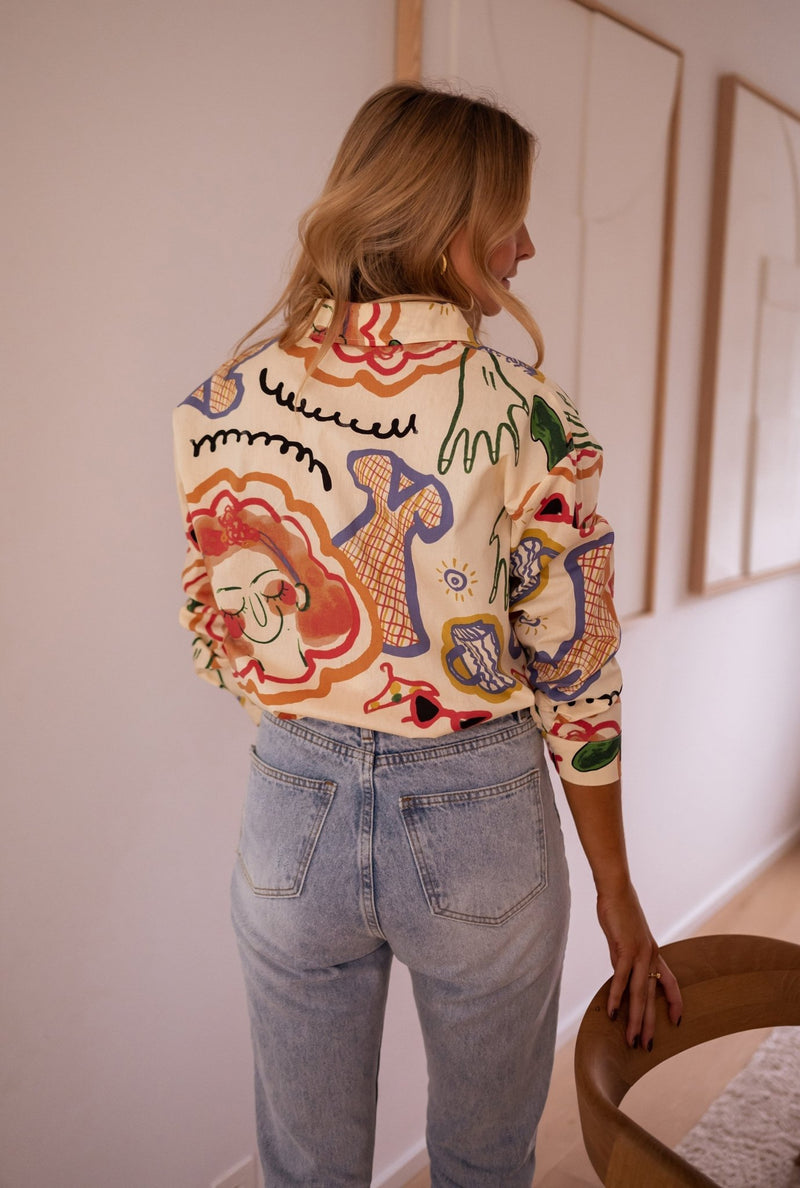 Leichte gemusterte Bluse mit Hemdkragen - Livezo