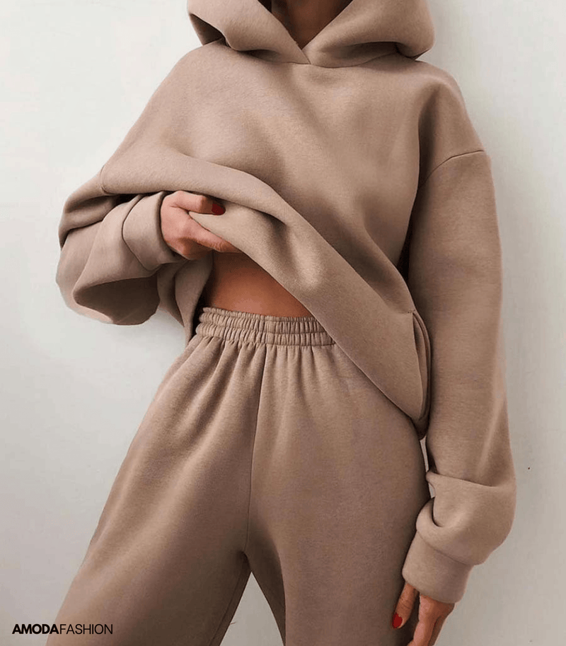 Maren - Trainingsanzug mit Kapuze für Frauen - Livezo