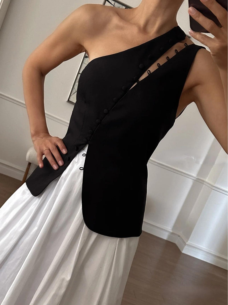 Schickes One - Shoulder - Top mit Knopfdetail - Livezo