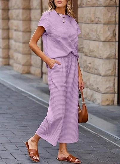 Zweiteiliges Lounge - Set aus Strukturstoff mit weitem Bein - Livezo